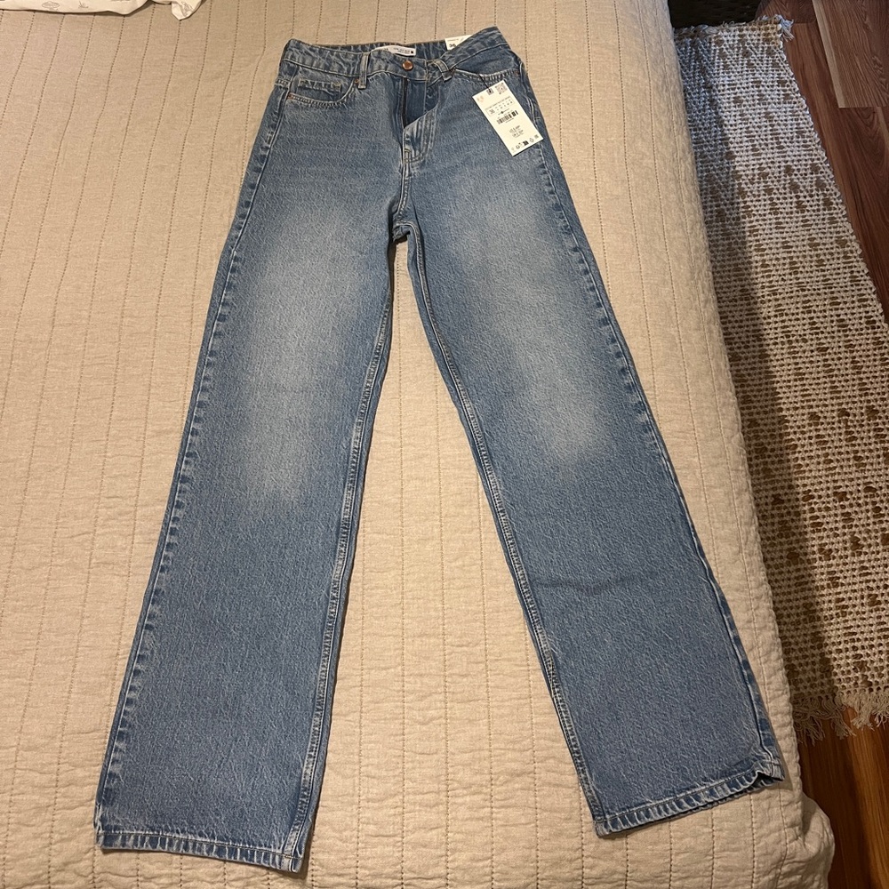 NEW!! Medium Wash Zara High Rise Full Length Jeans